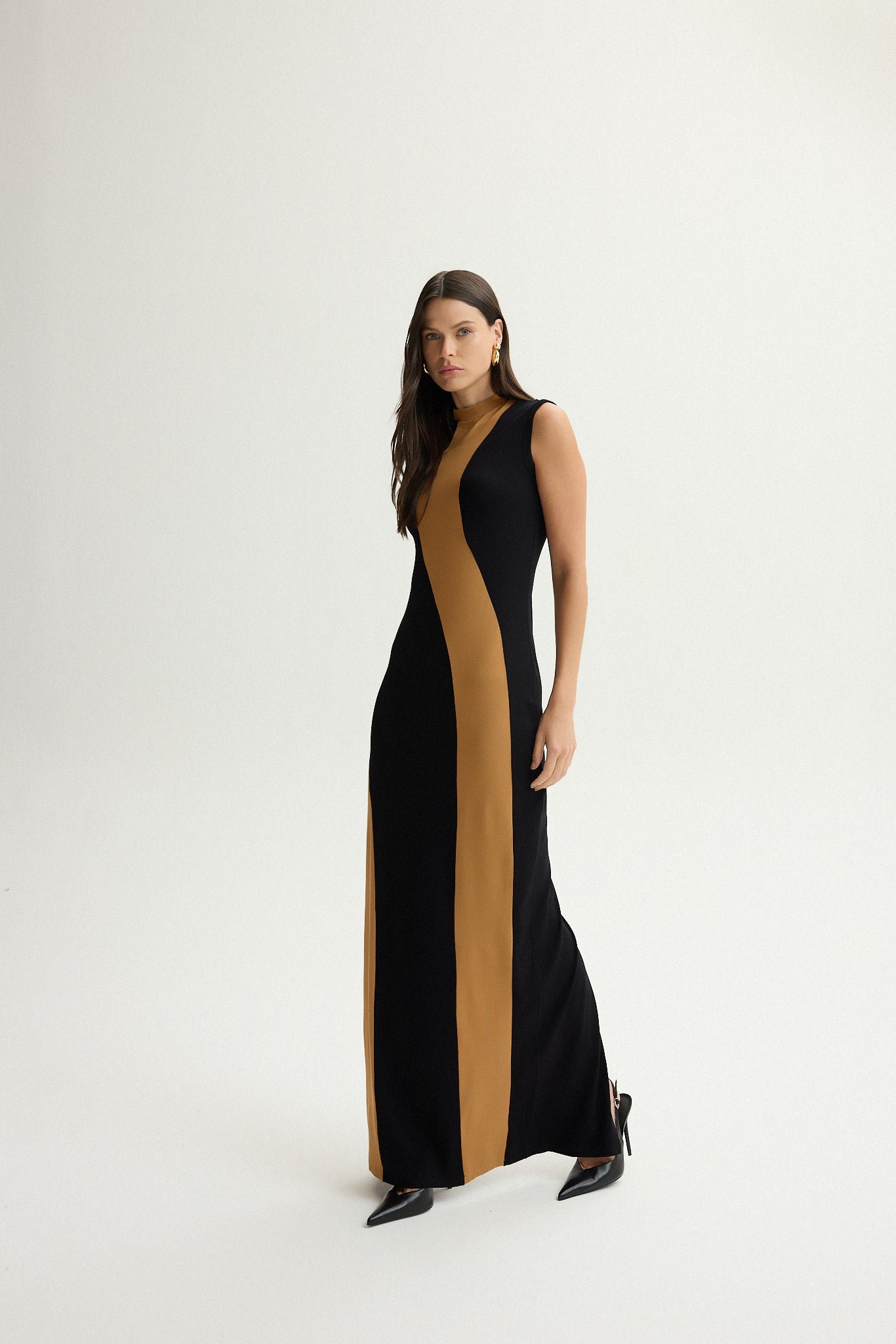VESTIDO KRONNE GOLA ALTA RECORTES BICOLOR