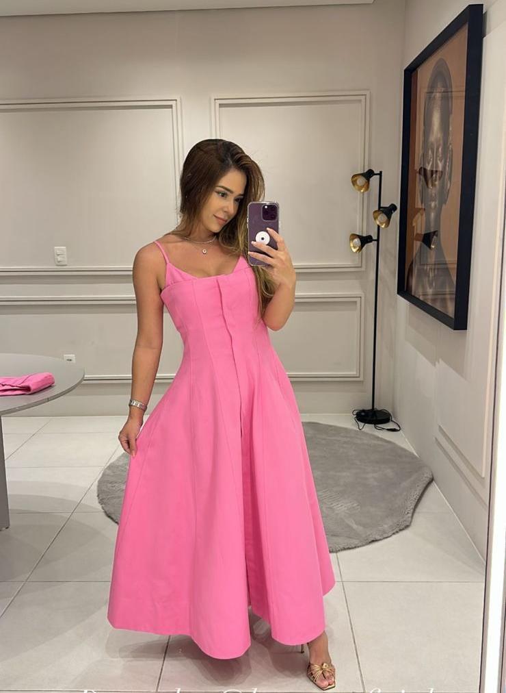 Longuete dress with gussets