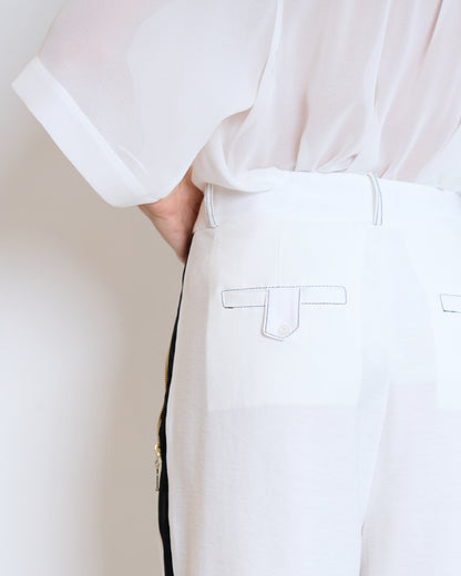 CALÇA ALFAIATARIA COM RECORTE LATERAL