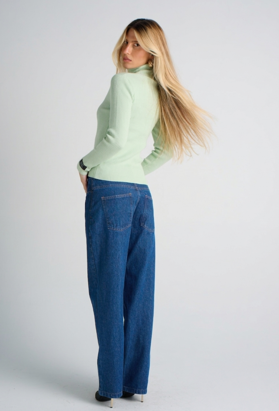 BLUSA MANGA LONGA COM GOLA ALTA KRONNE