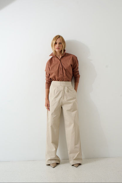 CALÇA ALFAIATARIA COM PREGAS