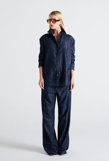 CAMISA COM GOLA E FENDA LATERAL JEANS KRONNE
