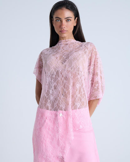 BLUSA ASSIMÉTRICA DE RENDA