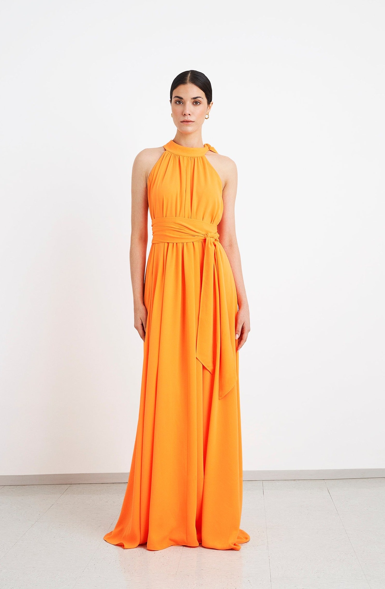 Vestido Longo Cavado com Amarração no Pescoço - Kronne 